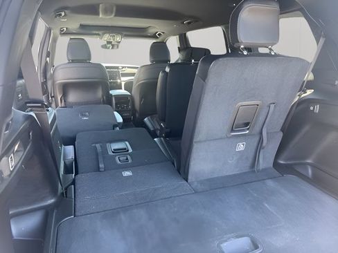 Used 2023 Jeep Grand Cherokee L Altitude AWD/4WD image 44