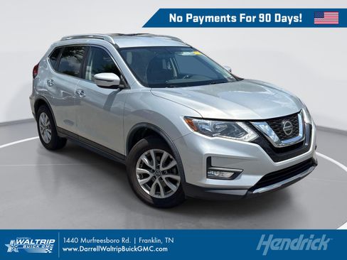 Used 2018 Nissan Rogue SV FWD image 1