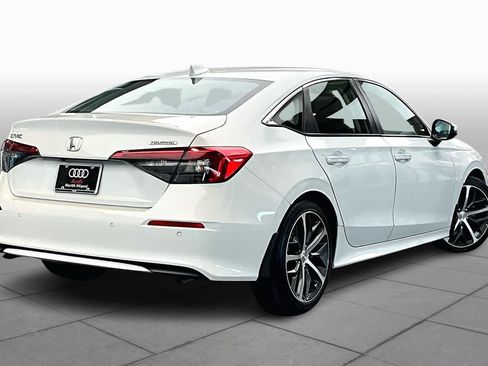 Used 2023 Honda Civic Touring image 12