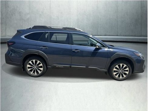 Used 2024 Subaru Outback Touring XT AWD/4WD image 5