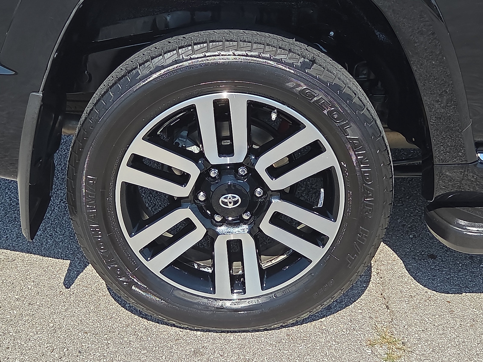 Used 2016 Toyota 4Runner Limited AWD/4WD image 7