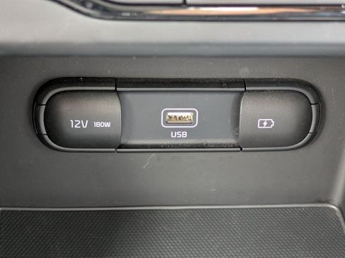 Certified 2022 Kia Niro LX FWD image 22