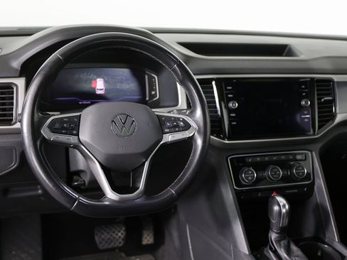 Used 2020 Volkswagen Atlas Cross Sport SEL image 10