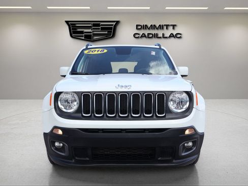Used 2018 Jeep Renegade Latitude FWD image 8