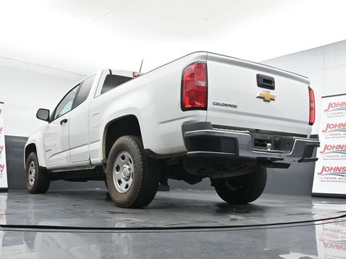 Used 2020 Chevrolet Colorado W/T w/ WT Convenience Package image 21