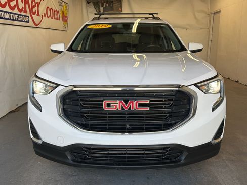 Used 2019 GMC Terrain SLE w/ Driver Convenience Package image 3