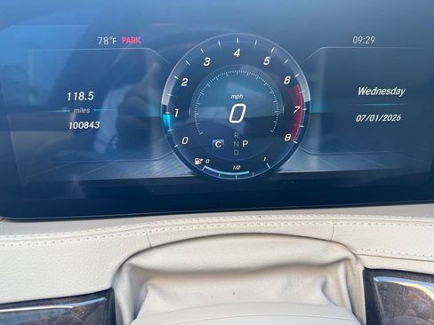 Used 2019 Mercedes-Benz S 560 Sedan image 7