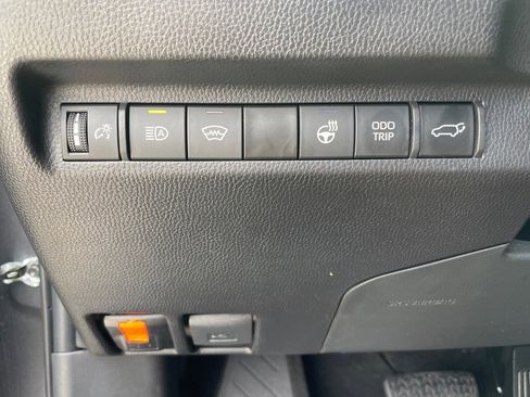 Used 2023 Toyota RAV4 Limited image 13