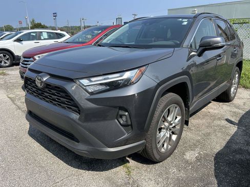 Used 2025 Toyota RAV4 XLE Premium w/ Weather Package FWD image 4