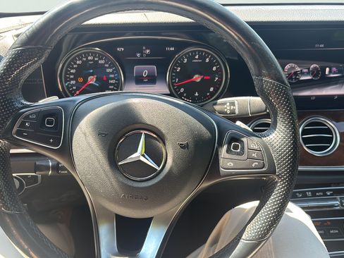 Used 2017 Mercedes-Benz E 300 4MATIC image 11