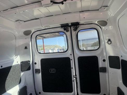 Used 2020 Nissan NV200 S FWD image 25