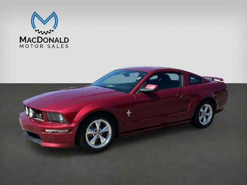 Used 2007 Ford Mustang GT RWD image 3