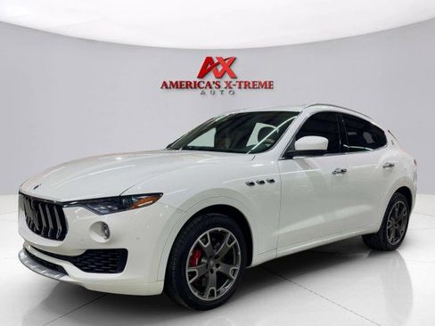 Used 2017 Maserati Levante S image 2