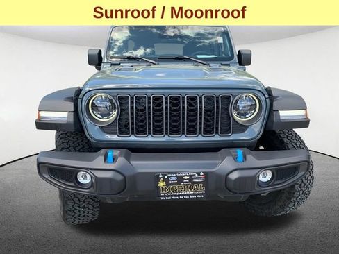 Used 2025 Jeep Wrangler Unlimited Rubicon 4xe AWD/4WD image 4