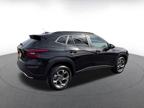 Used 2025 Chevrolet Trax LT image 15