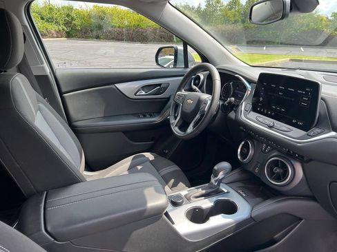Used 2023 Chevrolet Blazer LT w/ Convenience Package FWD image 9