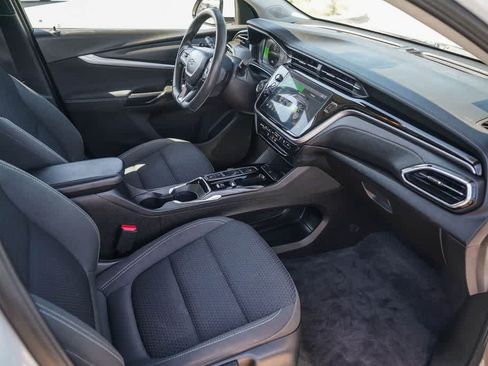 Used 2022 Chevrolet Bolt EUV LT w/ Driver Confidence Package FWD image 15