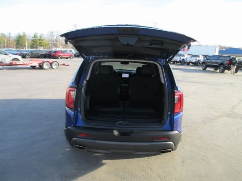 Certified 2023 GMC Acadia AT4 image 7