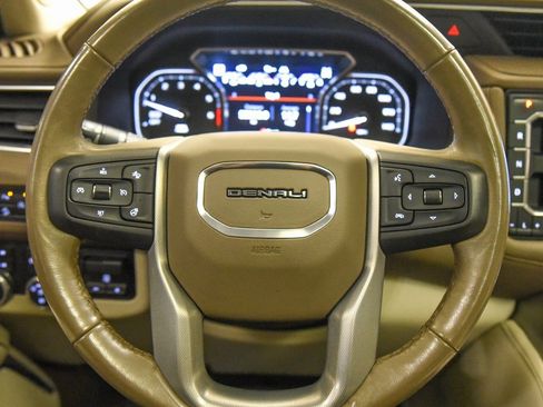Used 2021 GMC Yukon Denali w/ Denali Ultimate Package image 34