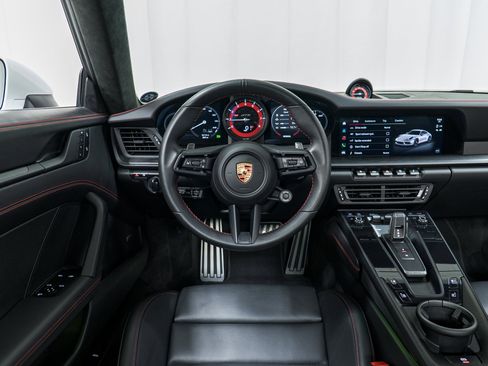 Certified 2024 Porsche 911 Carrera GTS image 24