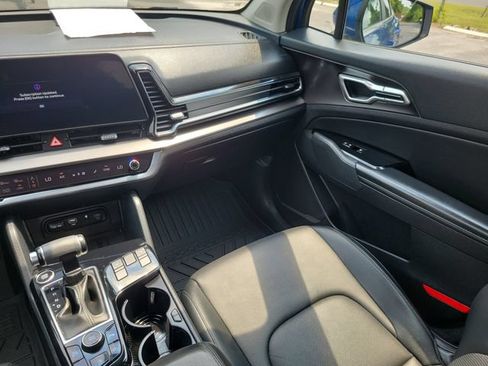 Used 2023 Kia Sportage EX FWD image 17