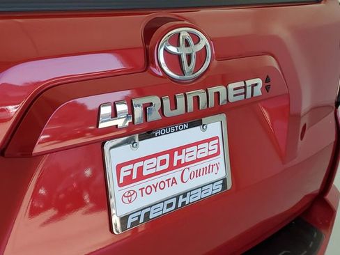 Used 2021 Toyota 4Runner SR5 Premium w/ Moonroof Package image 8