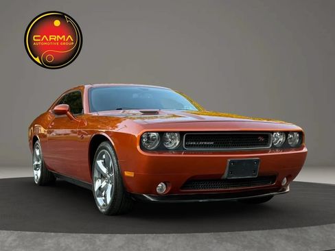 Used 2011 Dodge Challenger R/T w/ Electronics Convenience Group RWD image 7