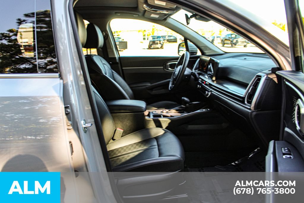 Used 2025 Kia Sorento S w/ Panoramic Sunroof Package FWD image 21