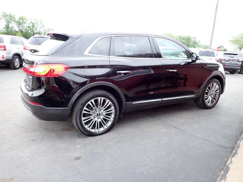 Used 2017 Lincoln MKX Reserve AWD/4WD image 6