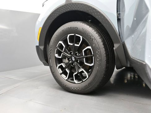 Used 2022 Hyundai Santa Cruz SE image 16