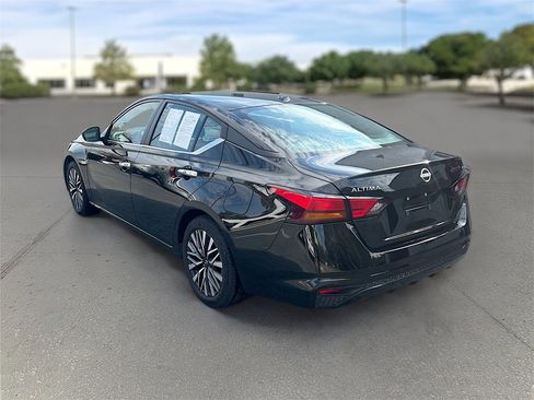 Certified 2024 Nissan Altima 2.5 SV image 4