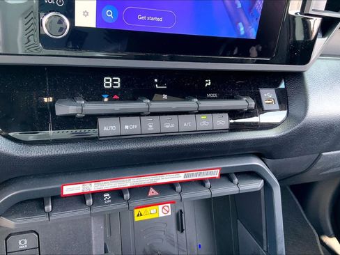 Used 2025 Toyota Tundra SR5 image 31