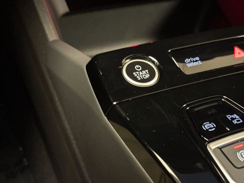 New 2027 Audi Q6 e-tron Premium Plus image 22