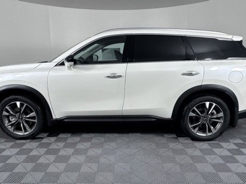 Certified 2025 INFINITI QX60 Luxe w/ Vision Package image 4