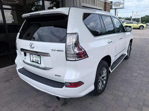 Used 2017 Lexus GX 460 Luxury AWD/4WD image 4