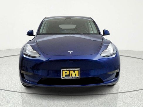Used 2021 Tesla Model Y Long Range image 2