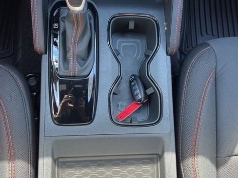 Used 2025 Nissan Frontier PRO-4X image 14