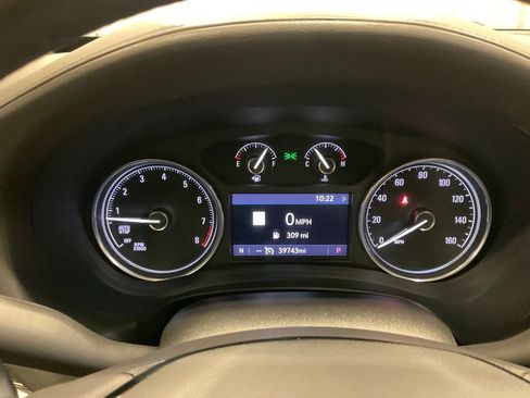 Used 2023 Buick Enclave Essence w/ Experience Buick Package AWD/4WD image 15