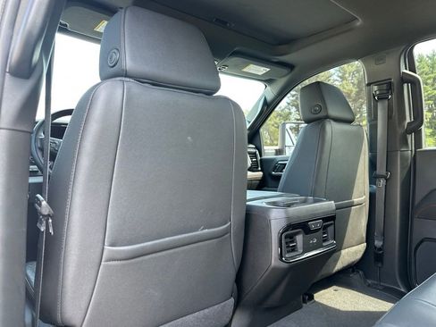 Used 2024 GMC Sierra 2500 AT4 w/ AT4 Premium Plus Package AWD/4WD image 21