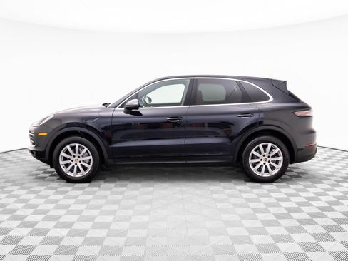 Certified 2020 Porsche Cayenne image 2