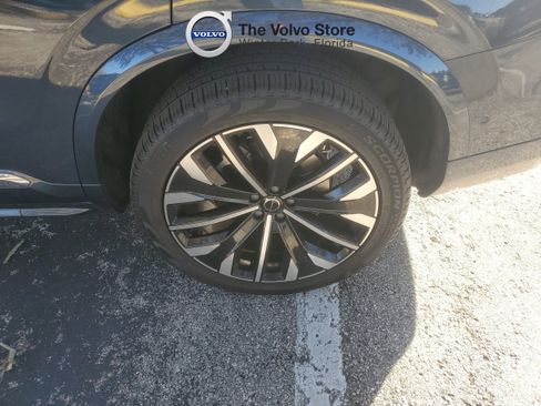 Used 2026 Volvo XC90 B6 Plus w/ Protection Package Premier AWD/4WD image 7