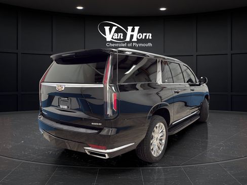 Used 2023 Cadillac Escalade ESV Premium Luxury AWD/4WD image 7