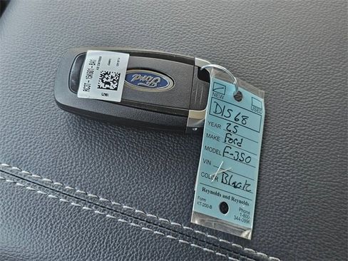 New 2025 Ford F350 XLT w/ Black Appearance Package image 32