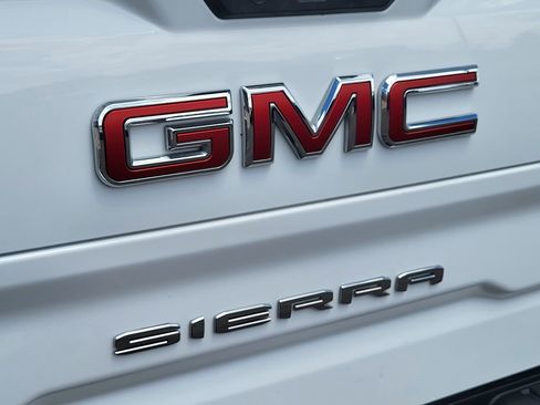 Used 2022 GMC Sierra 1500 Pro w/ Pro Value Package AWD/4WD image 8