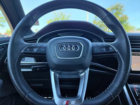Used 2020 Audi SQ7 Premium Plus w/ Driver Assistance Package AWD/4WD image 16