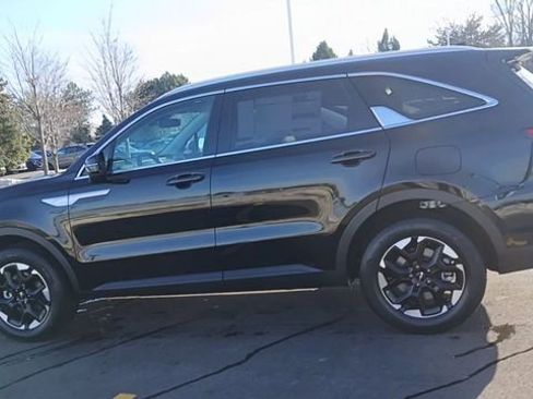 New 2026 Kia Sorento S AWD/4WD image 8