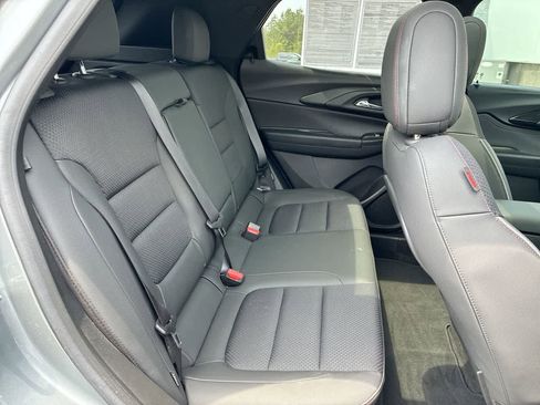 Used 2023 Chevrolet TrailBlazer RS w/ Sun and Liftgate Package FWD image 27