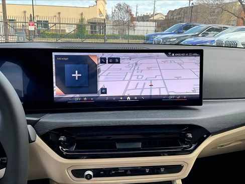 Used 2025 BMW 330i Sedan w/ Convenience Package image 19