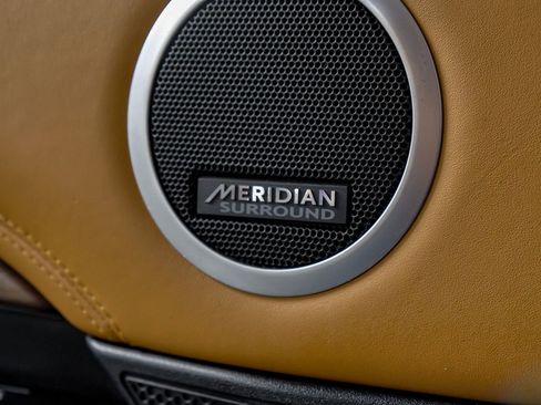 Used 2019 Land Rover Discovery HSE Luxury image 34