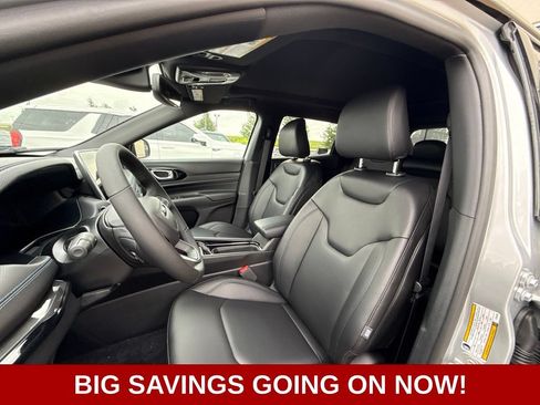 New 2026 Jeep Compass Limited w/ Sun, Sound & Navigation Group AWD/4WD image 12